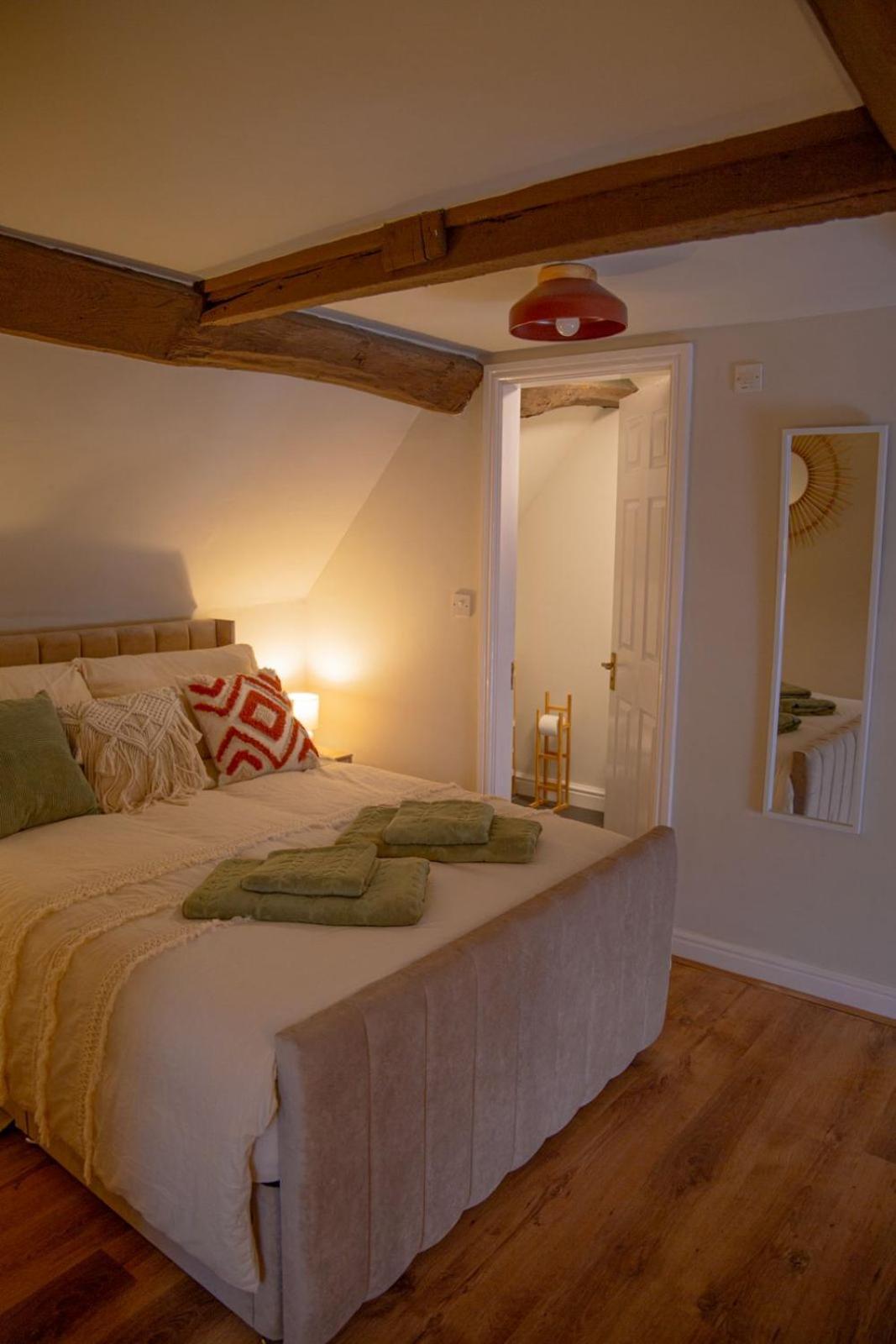Countryside Loft In Bridgnorth Apartment Exterior photo